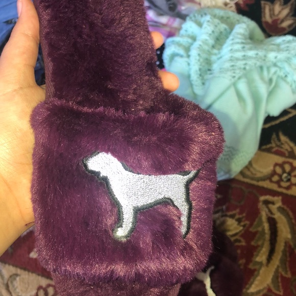 Slippers - Picture 2 of 2